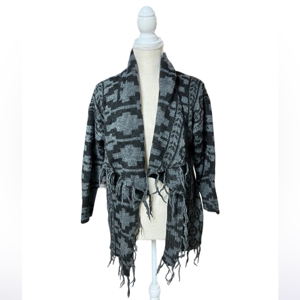 H & M cardigan‎